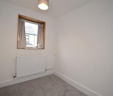 2 bedroom house to rent - Photo 2