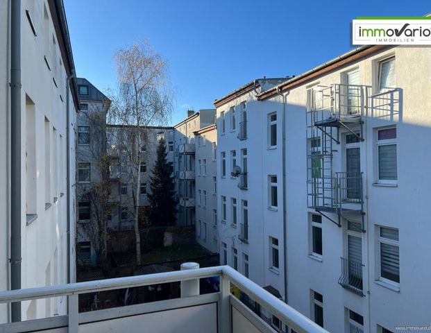 Helle, einfache 3-Raum-Wohnung mit Balkon, Tageslichtbad, Wanne und Abstellraum. Stellplatz möglich - Foto 1