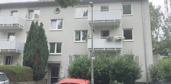 Gepflegte 3-Zimmer-Wohnung mit Balkon und modernem Tageslichtbad - Foto 2