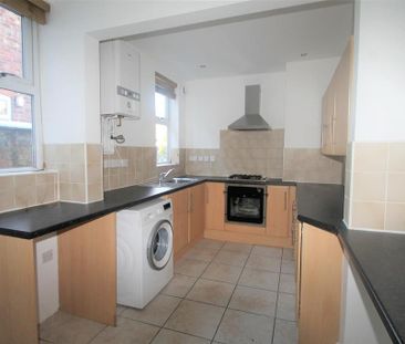 3 bedroom terraced house to rent - Photo 4
