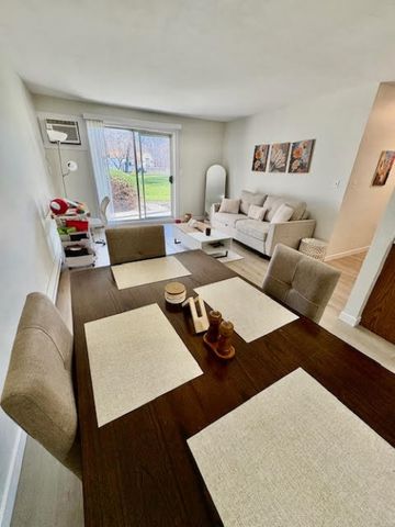 Love Living @ Bridgewater! - Photo 2