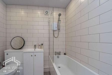 Bridge Court, Saltcotes Road, Lytham St. Annes, Lancashire, FY8 - Photo 2