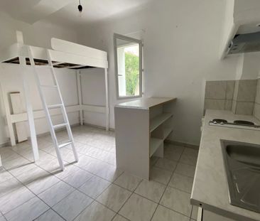 Location studio Vide Centre Ville - Photo 1