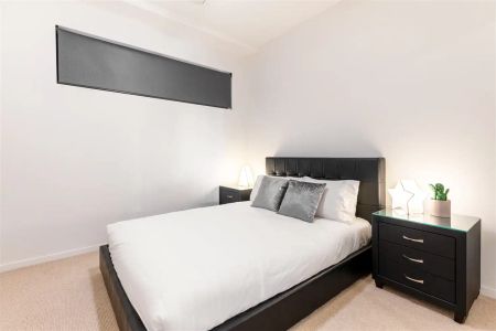 “Modern stylish 2 bedrooms 2bathrooms apartment situated in Dutton Park” - Photo 4