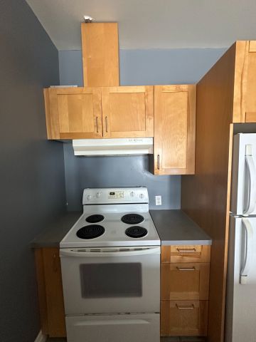 For Lease - 44 Bond Street Unit# 904, Oshawa, Ontario - Photo 4