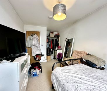 2 Bedroom - Photo 6