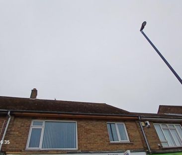 3 bedroom flat to rent - Photo 6