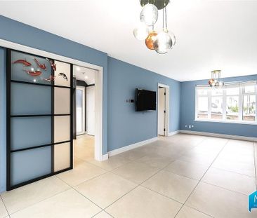 5 bedroom semi-detached house to rent - Photo 4