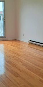 N-Rosemont Près Anjou/St.Léonard 4.5 au 2e Étage Triplex - Photo 4