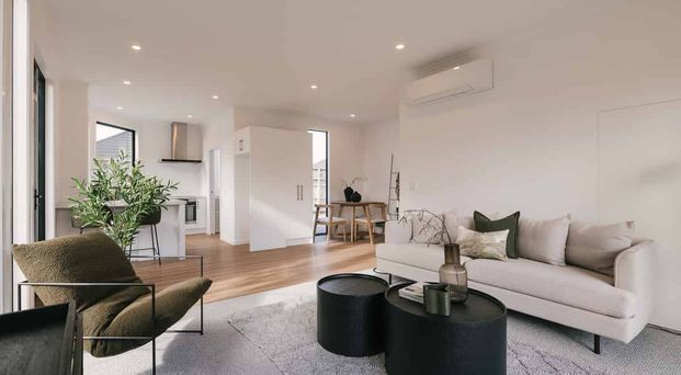 Easy Central Living - Photo 1