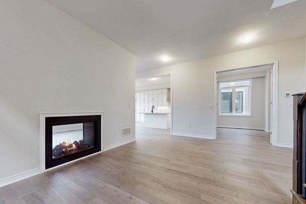 For Lease - 91 Starfire Crescent, Hamilton, Ontario - Photo 1