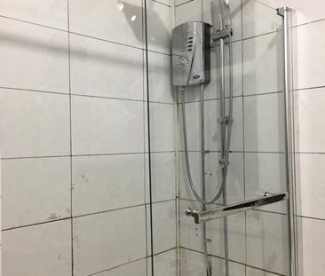 Room in a Shared House, Rusholme, M14 - Photo 6