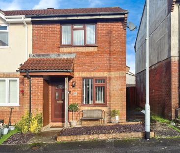 Aspen Gardens, Plymouth, Devon, PL7 - Photo 2