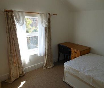 6 bedroom house - Photo 3
