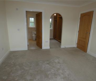5 bedroom detached house to rent - Photo 5