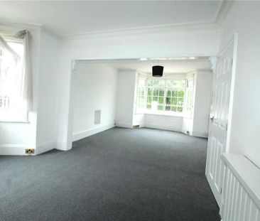 4 bedroom detached house to rent - Photo 3