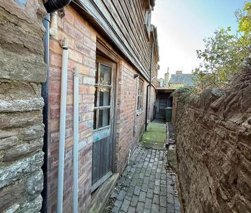 1 bedroom flat to rent - Photo 4