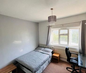 Room in a Shared House, Saturn House, E15 - Photo 1