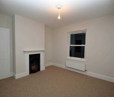 4 bedroom semi-detached house to rent - Photo 1