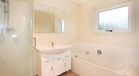 Family home in Tuakau - Photo 5