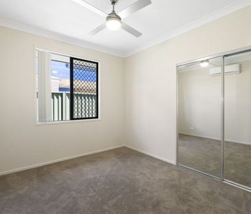 Brand New Home plus 3.5kw Solar Power - Photo 5