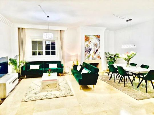 Alquiler de piso en Avenida Generalife, 12 - Photo 1