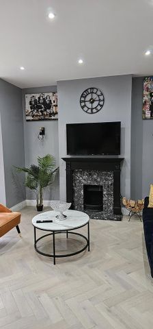 3 bedroom terraced house to rent - Photo 2