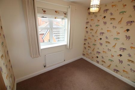 4 bedroom detached house to rent - Photo 3