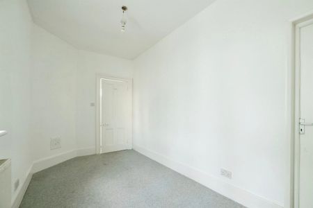 St Margarets Terrace - Photo 4