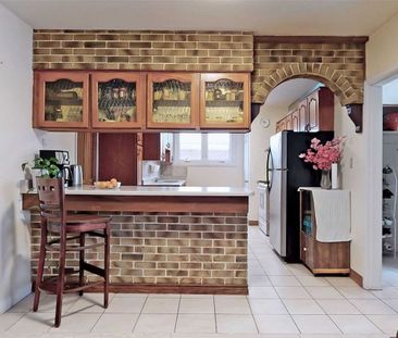 For Lease - 6 Kitson Drive, Toronto, Ontario - Photo 2