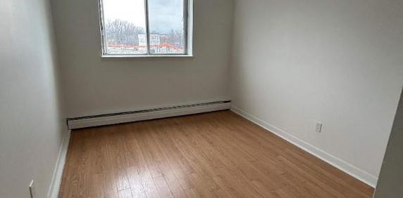 1 CH - 1 SDB - Québec - $945 /mo - Photo 2