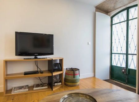 Rua da Lapa, Lisbon, Lisbon 1200-700 - Photo 5