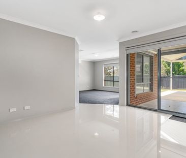 Relaxed Living in a Quiet Court Location - Photo 2