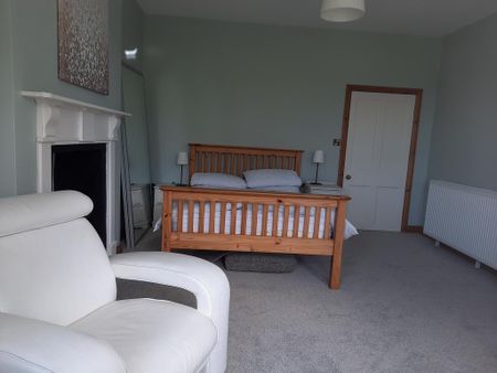 4 bedroom detached house to rent - Photo 3