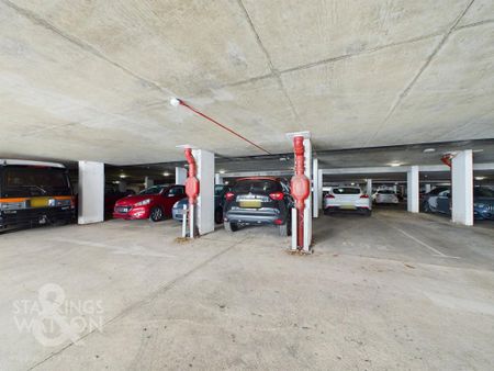 1 bedroom flat to rent - Photo 5
