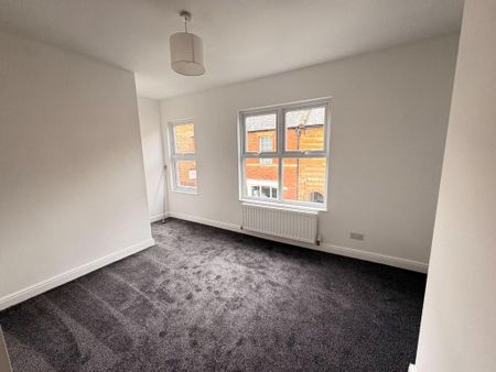 2 bedroom property to rent - Photo 3