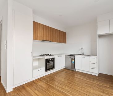 Low maintenance living - Photo 6