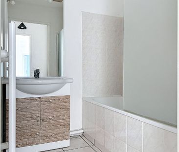 Apartment - Photo 4