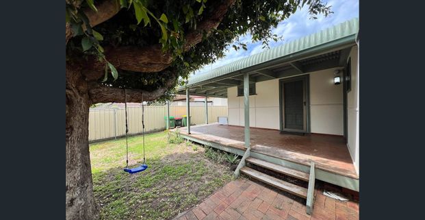 A lovely cottage with charm. - Photo 1