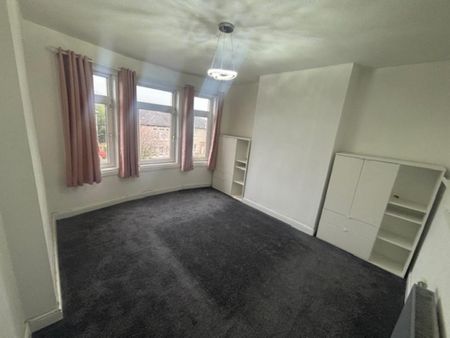 3 bedroom apartment to rent - Photo 5