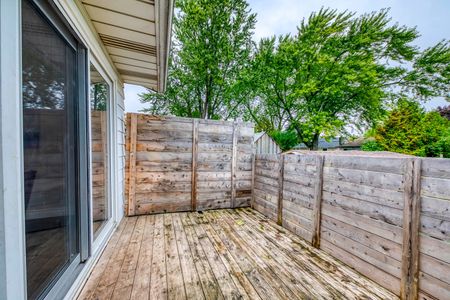 For Lease - 247 Kenwood Avenue, Burlington, Ontario - Photo 3