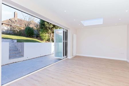 Elizabeth Avenue, Hove - Photo 3