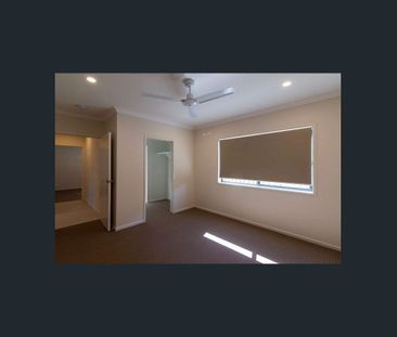 Luxurious Family Home for Rent in Coomera - Photo 6