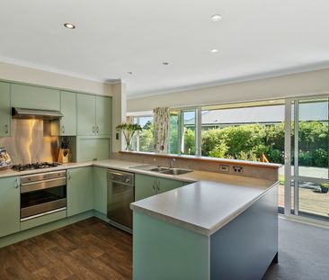 Four Bedroom Home in New Brighton with Large Garage - Photo 5