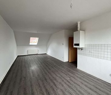 Gemütliche Dachgeschoss-Wohnung | frei ab sofort - Photo 6