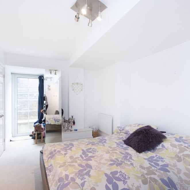 3 bedroom flat to rent - Photo 1