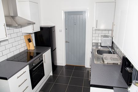 Room in a Shared House, Church Avenue, LE3 - Photo 4