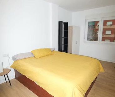 Carrer de lExplorador Andrés, Valencia, Valencian Community 46022 - Photo 5