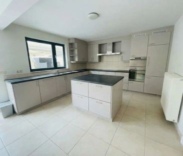 Brugge centrum, aan de Noordzandstraat, vlakbij alle winkels 'tZand... - Foto 4