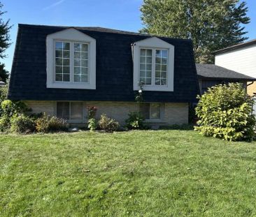 235 LOUIS DRIVE - Photo 2